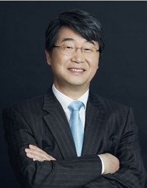 <b>경사노위</b> 위원장에 <b>김지형</b> 前대법관 임명