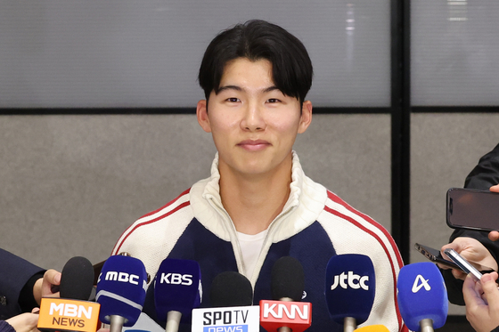 WS 우승 감격 안고 <b>금의환향</b>…LAD <b>김혜성</b> “웃음만 나온다”