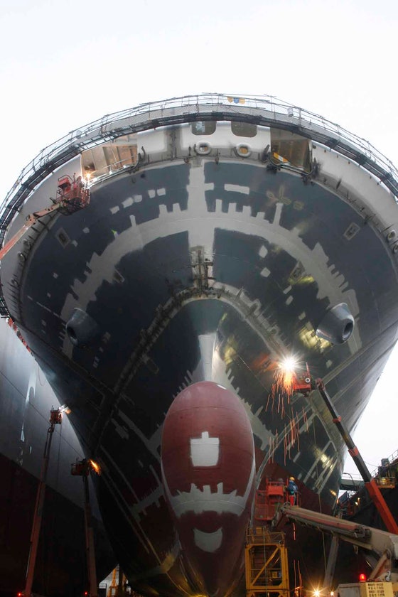 곡면 용접 로봇·AI 자율운영 체계…조선소, 더 똑똑해진다