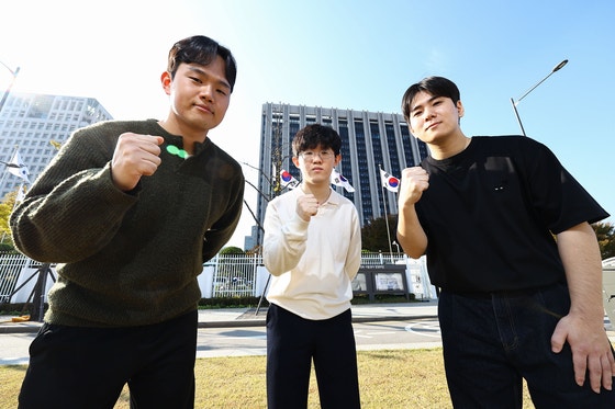 "하닉 1억 성과급? 관심 없다"…행시 첫 '반도체 사무관' 그들의 꿈