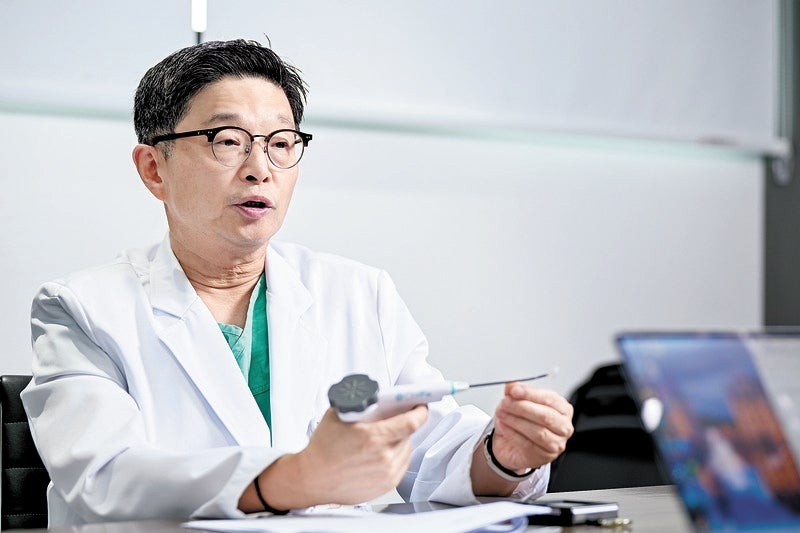 "비염 수술 부담 줄인 냉동치료, 노년층도 안전한 선택지" [Health&]