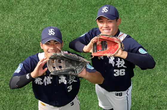 친구지만…“신인왕은 양보 못해”