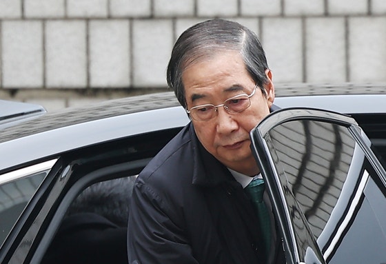 <b>한덕수</b> "<b>위헌</b>·위법한 비상<b>계엄</b> 막지 못했다…거듭 재고 요청"