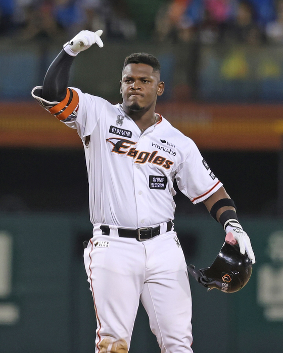 폰세 떠난 한화, 페라자와 재회