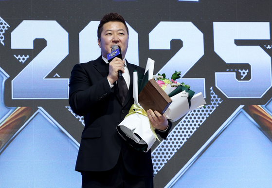 ‘<b>삼성</b> 이적’ 공식발표만 남았다?…KIA <b>최형우</b> “곧 아실 겁니다”