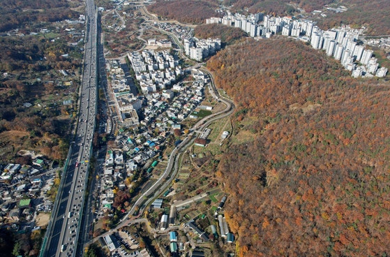 공공주택 토지 보상 1년 당긴다…첫 대상지 서리풀지구는 ‘반발’