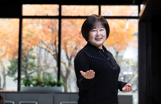 “사귀는 사람 있어? 2030에 묻지 말라”