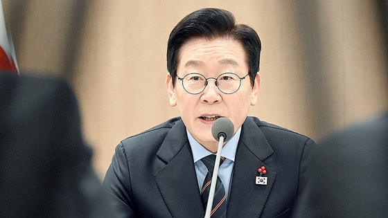 이재명 대통령이 10일 용산 대통령실에서 제6차 한-태평양도서국 외교장관회의 참석을 위해 방한한 태평양도서국 외교장관 일행을 접견해 모두발언을 하고 있다.대통령실사진기자단