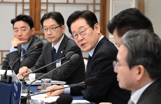 이재명 대통령이 지난 8일 서울 용산 대통령실에서 열린 지방시대위원회 보고회에서 발언을 하고 있다.사진 대통령실사진기자단