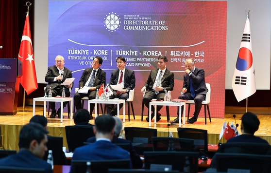 “75년 혈맹, 형제국 넘어 미래로…이젠 방산·원전 파트너 함께 뛰자”