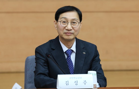 국민연금 투자 권한 없는데…김성주 “청년 공공주택 투자”