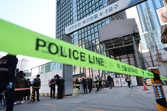 서울 여의도 신안산선 복선전철 지하 공사 현장에서 사고가 발생해 현장이 통제되고 있다.뉴스1