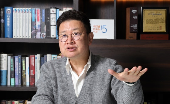 홍춘욱 프리즘 투자자문 대표는 "2010년 이후 태어난 알파세대는 저출생 덕분에 한국에서 지금보다 훨씬 풍족하게 살아갈 것"이라고 전망했다.강정현 기자