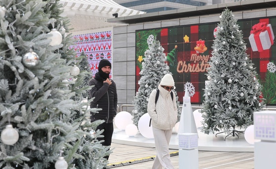 '2025 강남 미디어 윈터페스타'가 19일 서울 강남구 삼성역 5·6번 출구 앞 G20 광장과 K-POP 광장 일대에서 열리고 있다.연합뉴스