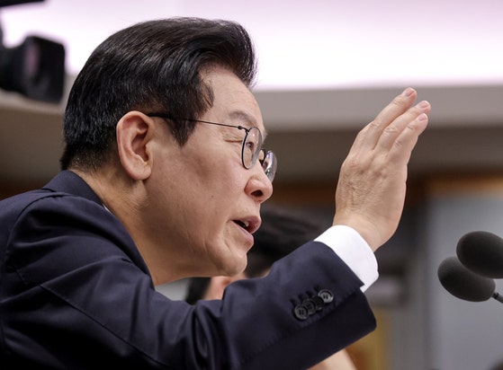 이재명 대통령이 19일 정부서울청사 별관에서 열린 금융위원회·공정거래위원회 업무보고에서 발언하고 있다.대통령실사진기자단