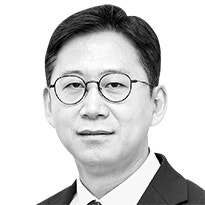 [비즈 칼럼] NEXT 전략기술로 기술패권 경쟁 파도 올라타자