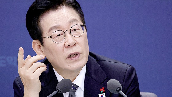 [단독] 통일부 '두 국가론 개헌' 꺼내자…李 "어디 쉽나" 딱 잘랐다