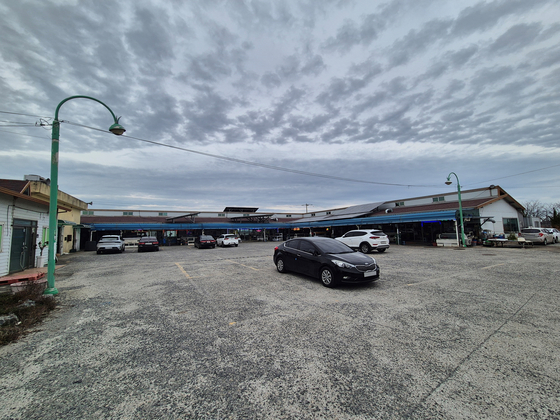 무안공항 참사 1년… 지역 경제 완전 망가졌네