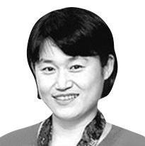 [글로벌 아이] 일본 총리의 새해맞이와 실용 외교