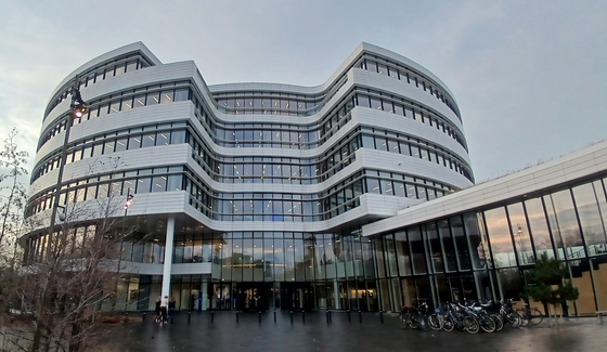 덴마크 백스베어드에 위치한 노보노디스크 본사.인근에는 생산 시설과 여러 부속 건물이 위치해 거대한 캠퍼스를 이루고 있다.김경미 기자