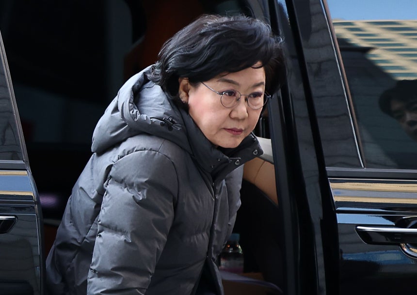 이혜훈 기획예산처 장관 후보자가 8일 서울 중구 예금보험공사에 마련된 인사청문회 준비 사무실로 출근하고 있다.연합뉴스