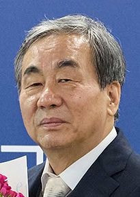 홍범준 대표, 서울대에 1000억 기부