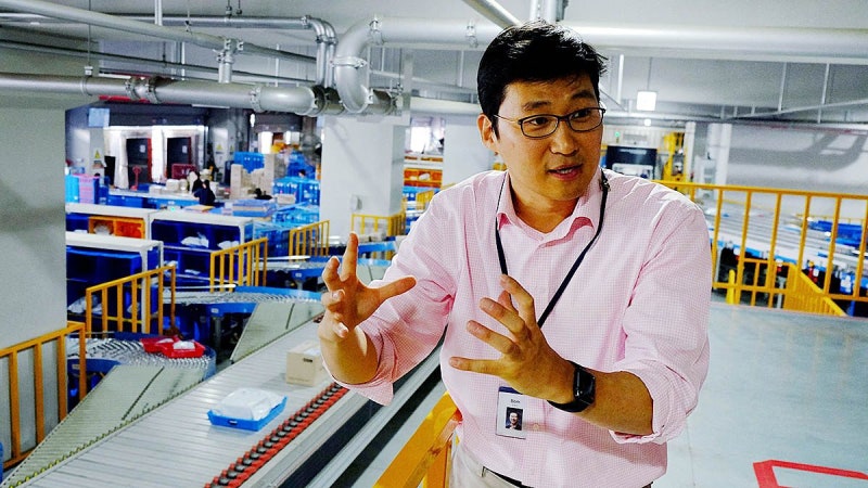 "우린 미국기업""한국서 사업"…쿠팡의 박쥐 같은 이중국적