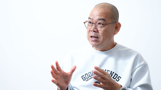 삼성화재에서 29년간 근무하고 은퇴한 박경식(57)씨가 15일 서울 상암동 중앙일보에서 자신의 은퇴 후 삶에 대해 이야기하고 있다.김종호 기자