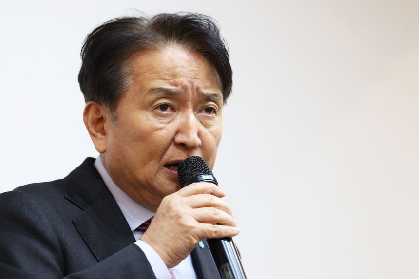 김영환 충북지사가 19일 충북도청에서 정부의 행정통합 지역 대규모 재정 지원에 대한 의견을 밝히고 있다. 사진 충북도