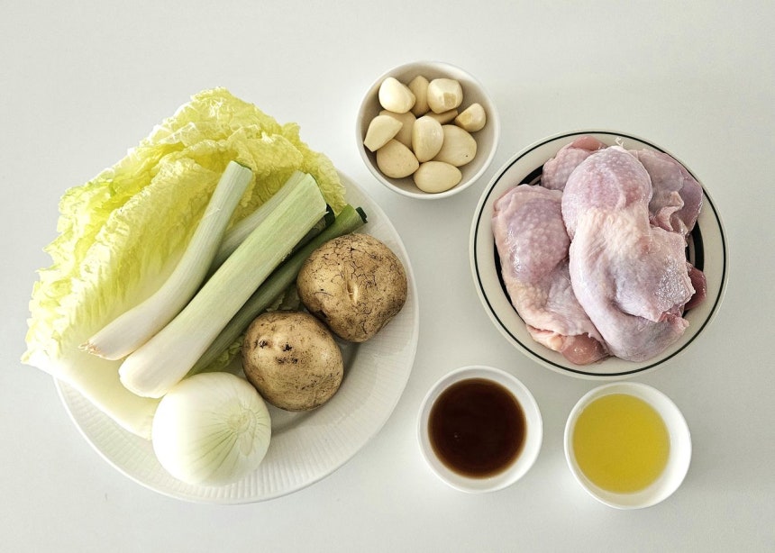 닭곰탕의 재료.사진 신혜원 