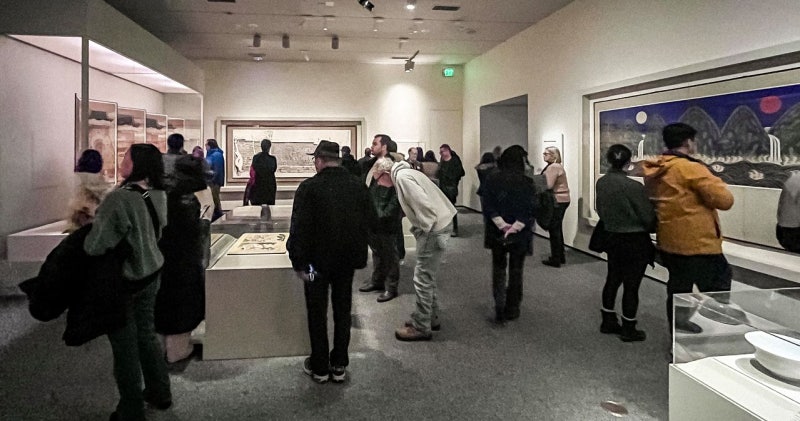 “미리 찜한 일월오봉도, 케데헌 바람에 관심 폭발”