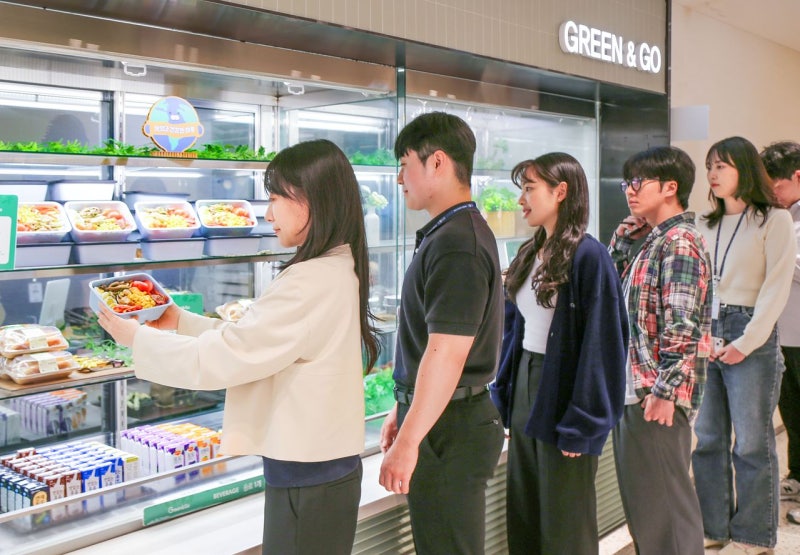 "점심값 너무 비싸요" 요즘 구내식당서 인기 폭발한 메뉴