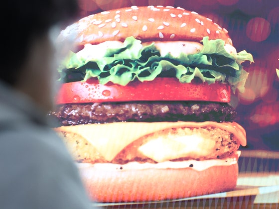 햄버거 하나에 2500원…프랜차이즈는 지금 ‘싸게 더 싸게’