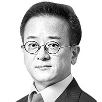 [최정혁의 마켓 나우] AI 시대의 역설, 올드 이코노미의 부활