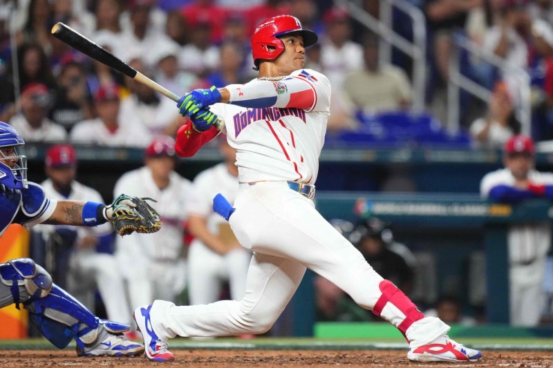 바늘구멍 나오니, 도처에 괴물들