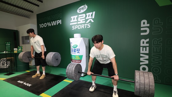 '하루 5잔' 커피매니어도 변했다…요즘 젊은층 빠진 이 음료