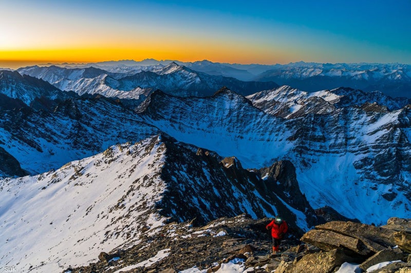인생 첫 5000m 설산의 유혹…3000m 노천탕도 있다