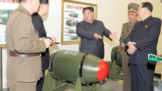 2023년 3월 27일 북한 김정은 국무위원장이 핵무기 병기화 사업을 지도했다고 노동당 기관지 노동신문이 보도했다.노동신문은 이날‘화산-31’로 명명된 것으로 보이는 새 전술핵탄두를 함께 공개했다.뉴스1