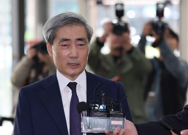 신현송 재산 82억…금융자산 46억 중 98%가 외화