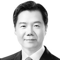 [중앙시평] 에비앙의 초대장, G7의 진짜 화두를 챙겨야