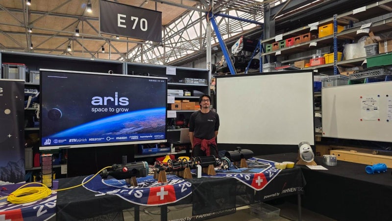 대학생 ‘실패할 권리’ 보장…이 나라 우주 최강 된 비결