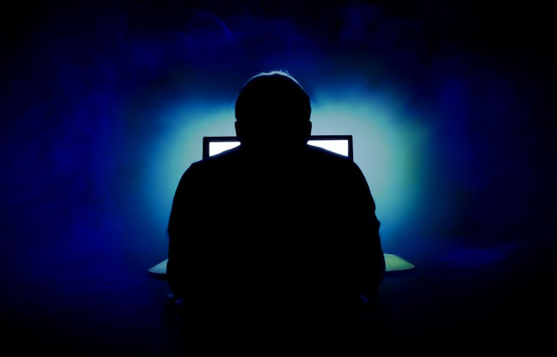 10세 여아에 “옷 벗어봐”…성착취 500GB 만든 거구男 정체