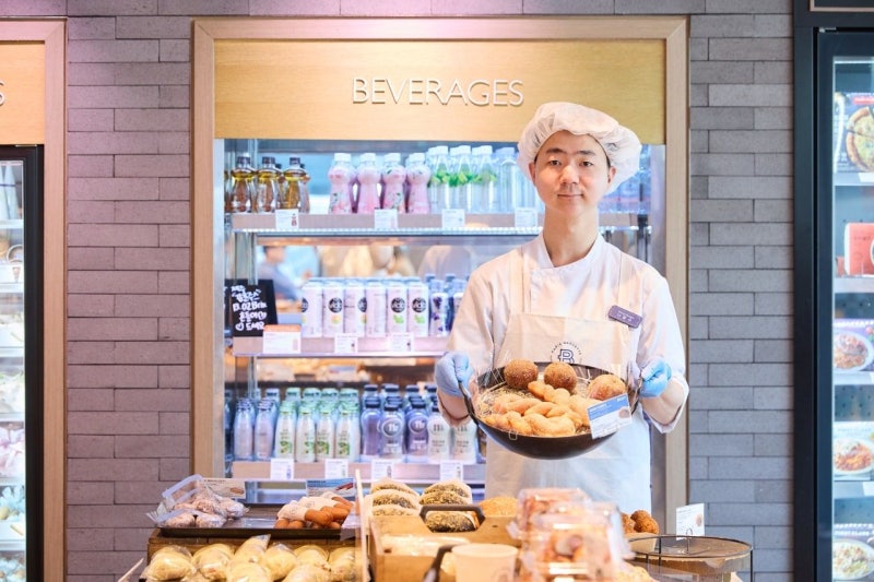 “색깔만 봐도 알아요” 청각장애 이겨낸 도넛달인의 노하우