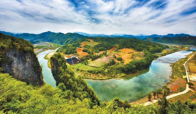 [자연이 빚고, 마음이 쉬어가는 강원] 단종의 흔적 따라 걷다 영월 절경에 빠지다