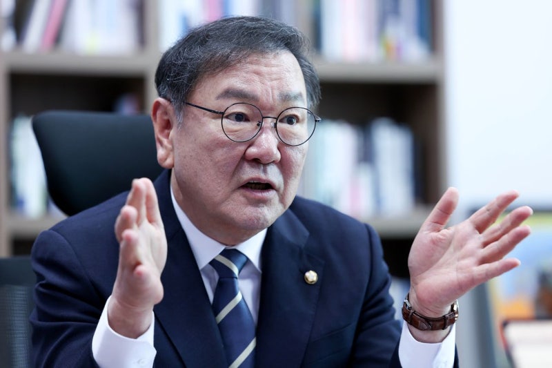 김태년 “의전 아닌 일하는 의장…친명 유리? 대통령께 결례”