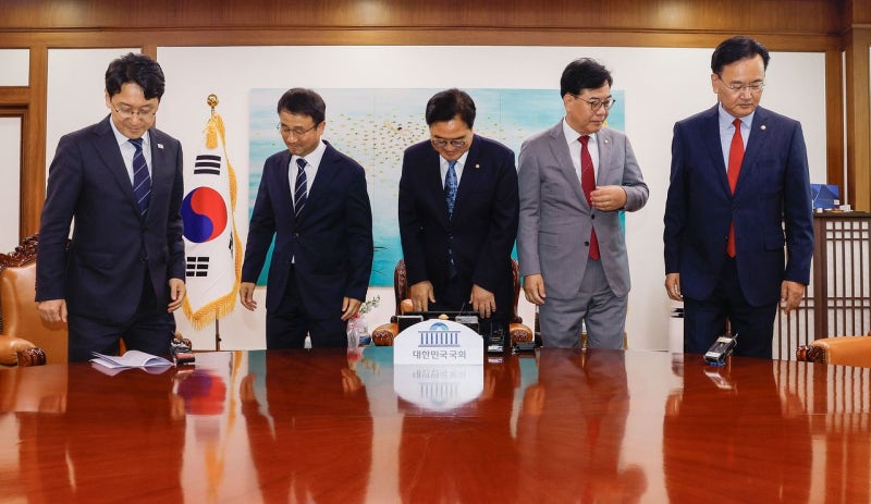 개헌안 투표, 국힘 보이콧에 무산…우원식 “오늘 재표결”