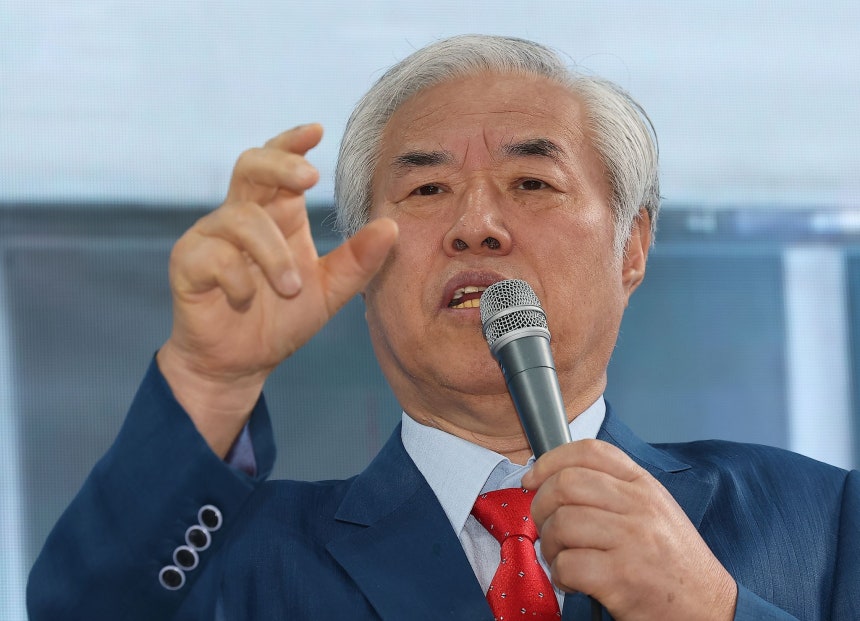 사랑제일교회 전광훈 목사가 지난 11일 서울 성북구 사랑제일교회에서 열린 기자회견에서 발언하고 있다.연합뉴스