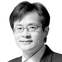 [한우덕의 중국 읽기] 젠슨 황을 화나게 한 것