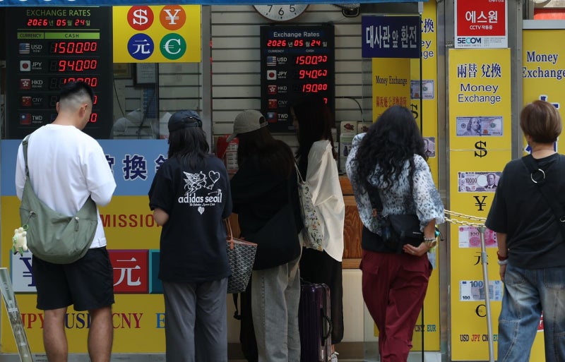 ‘아시아 최약체’ 전락한 원화…환율 1500원 시대의 그늘