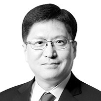[주정완의 시선] 국민연금은 증시 부양의 도구가 아니다